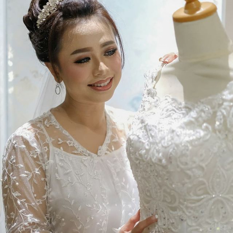 Bride :  Jenis : Pengantin Internasional 